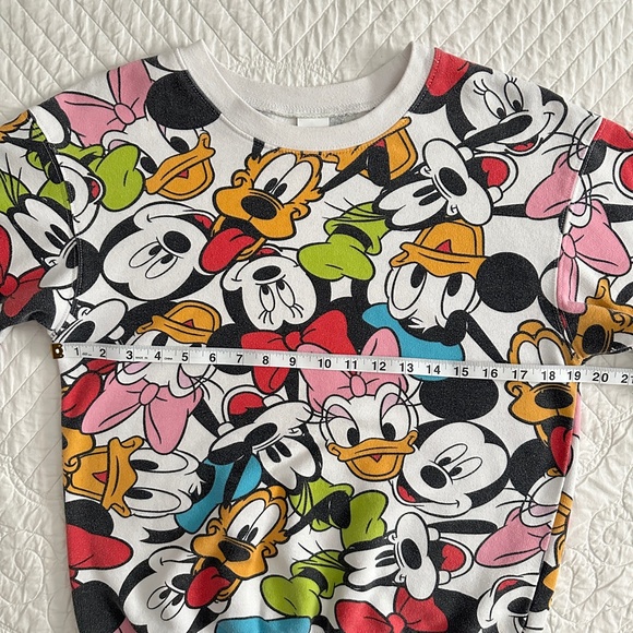 Mickey Mouse & Friends Disney All Over Print Crewneck Sweatshirt Small - Picture 4 of 11